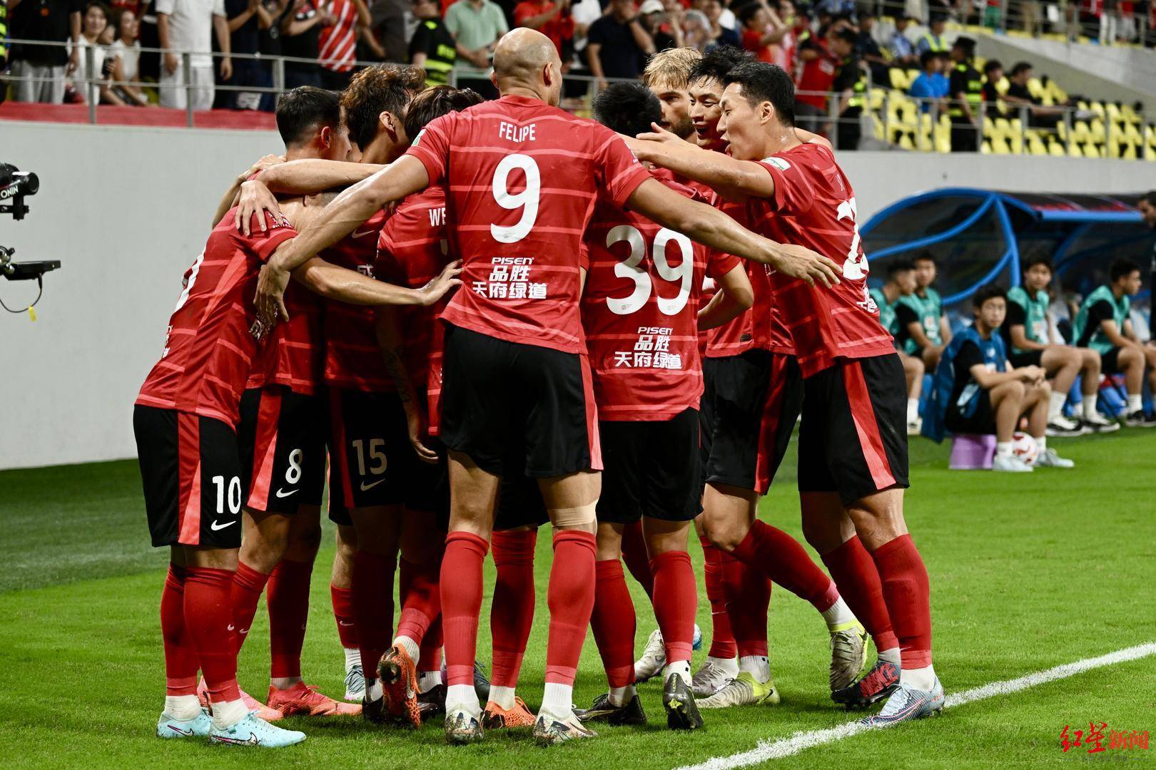 开云-成都蓉城发布备战花絮，集结日遗憾出局，葡超任务艰巨，赛程密集仍需轮换的简单介绍